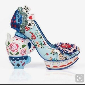 ISO IN SIZE 39 IRREGULAR CHIOCE MY CUP OF TEA